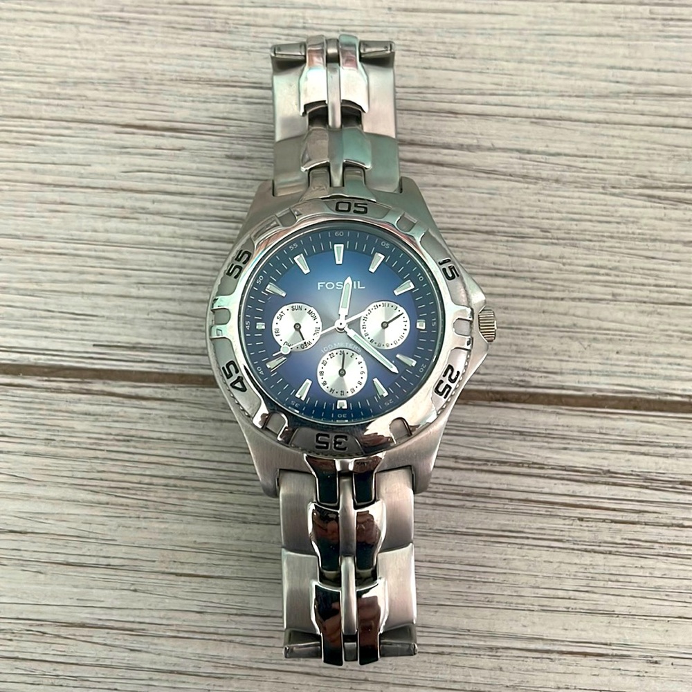 Fossil Blue Watch Men Diver Silver Tone 39 Analog Bracelet Band 8 in Wrist